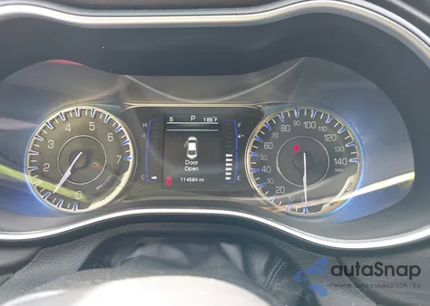 2015 Chrysler 200 Limited z USA, uszkodzony, nr VIN 1C3CCCAB9FN559388